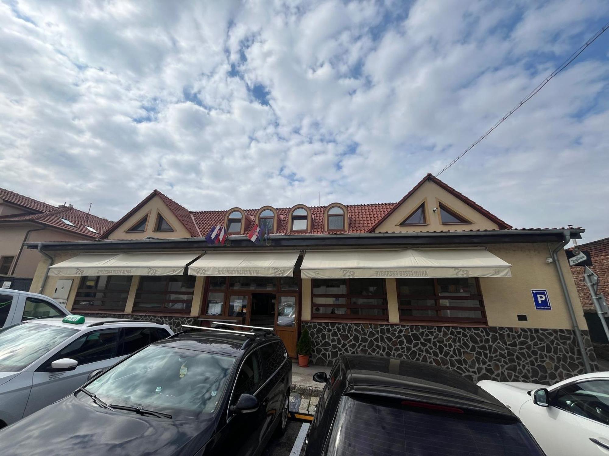 Brasserka Neutra Exterior foto